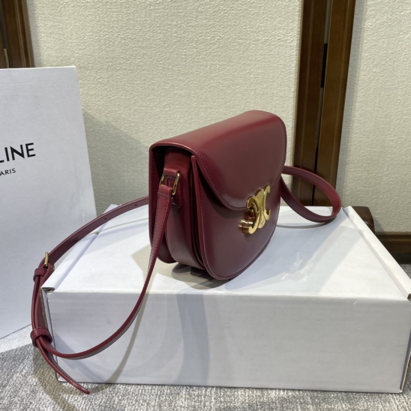 Ce1i*e triomphe bags